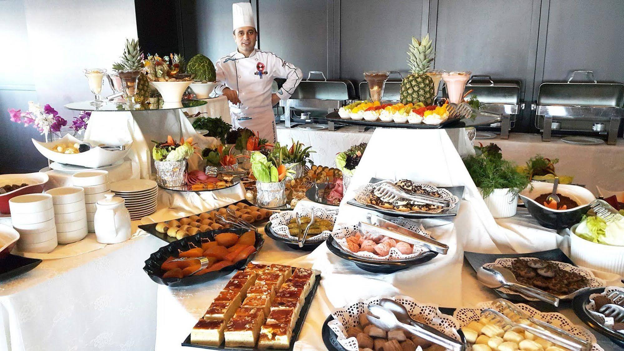 Kronos Hotel Golbası Екстериор снимка