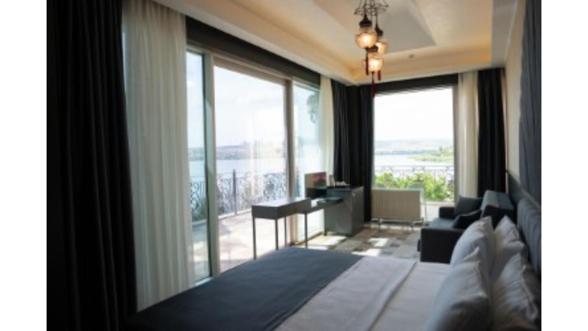 Kronos Hotel Golbası Екстериор снимка