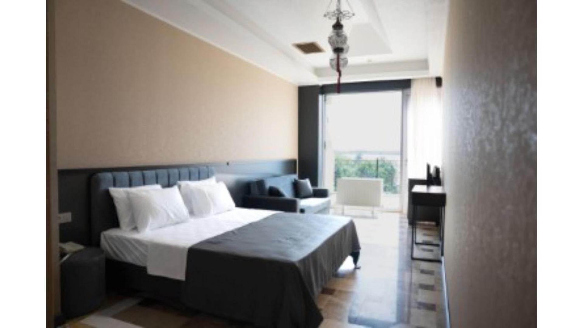 Kronos Hotel Golbası Екстериор снимка