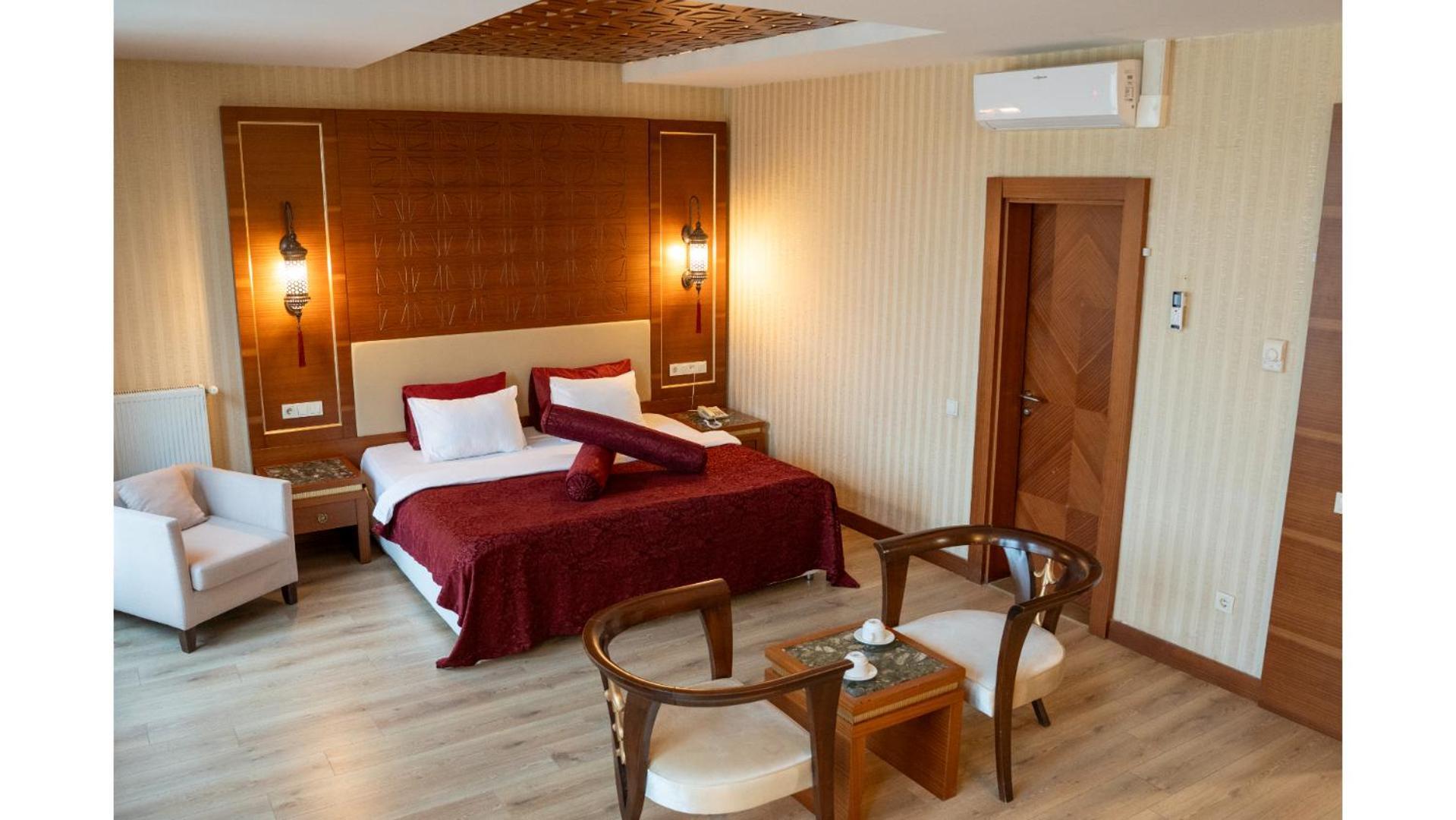 Kronos Hotel Golbası Екстериор снимка