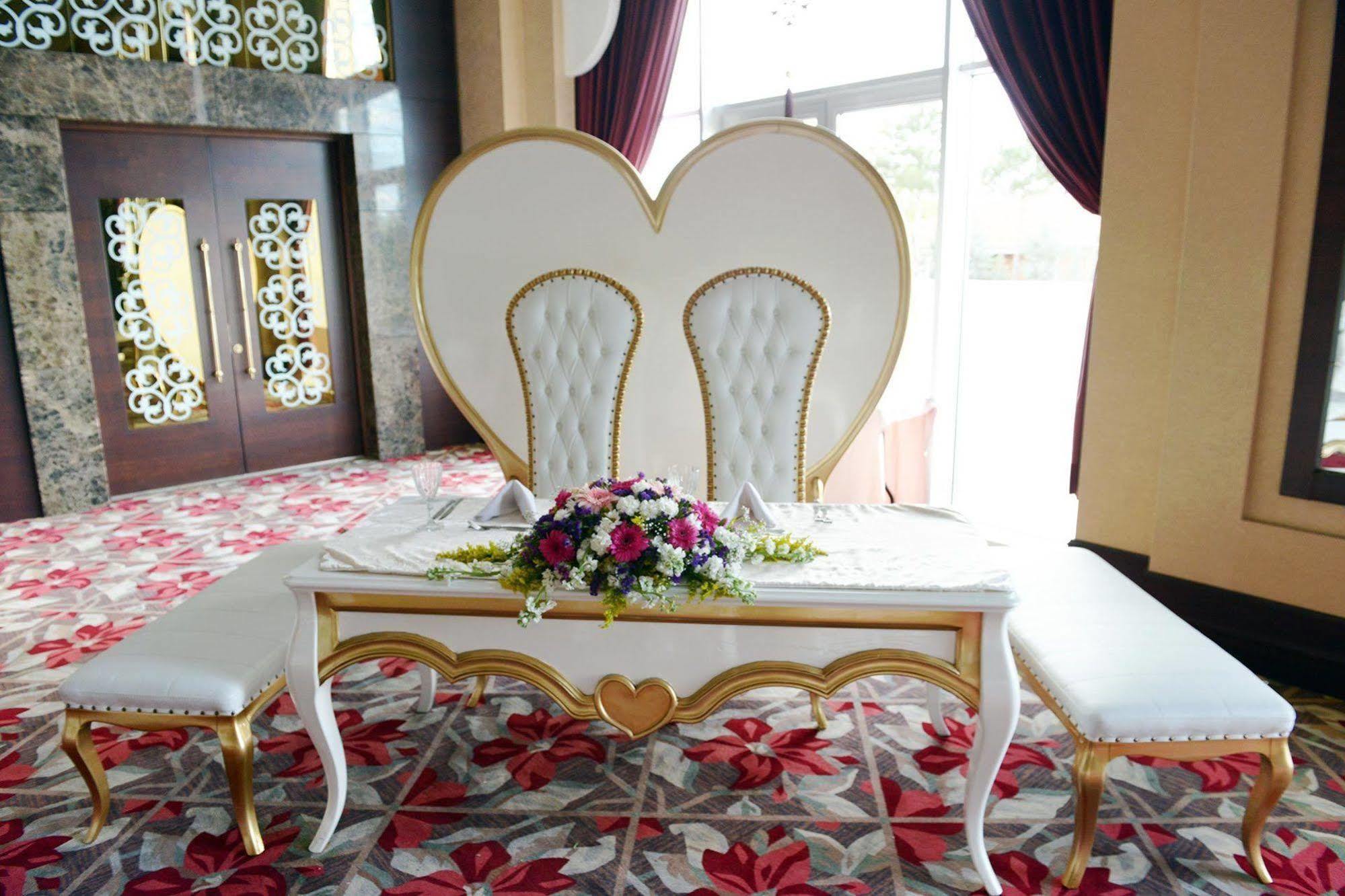 Kronos Hotel Golbası Екстериор снимка
