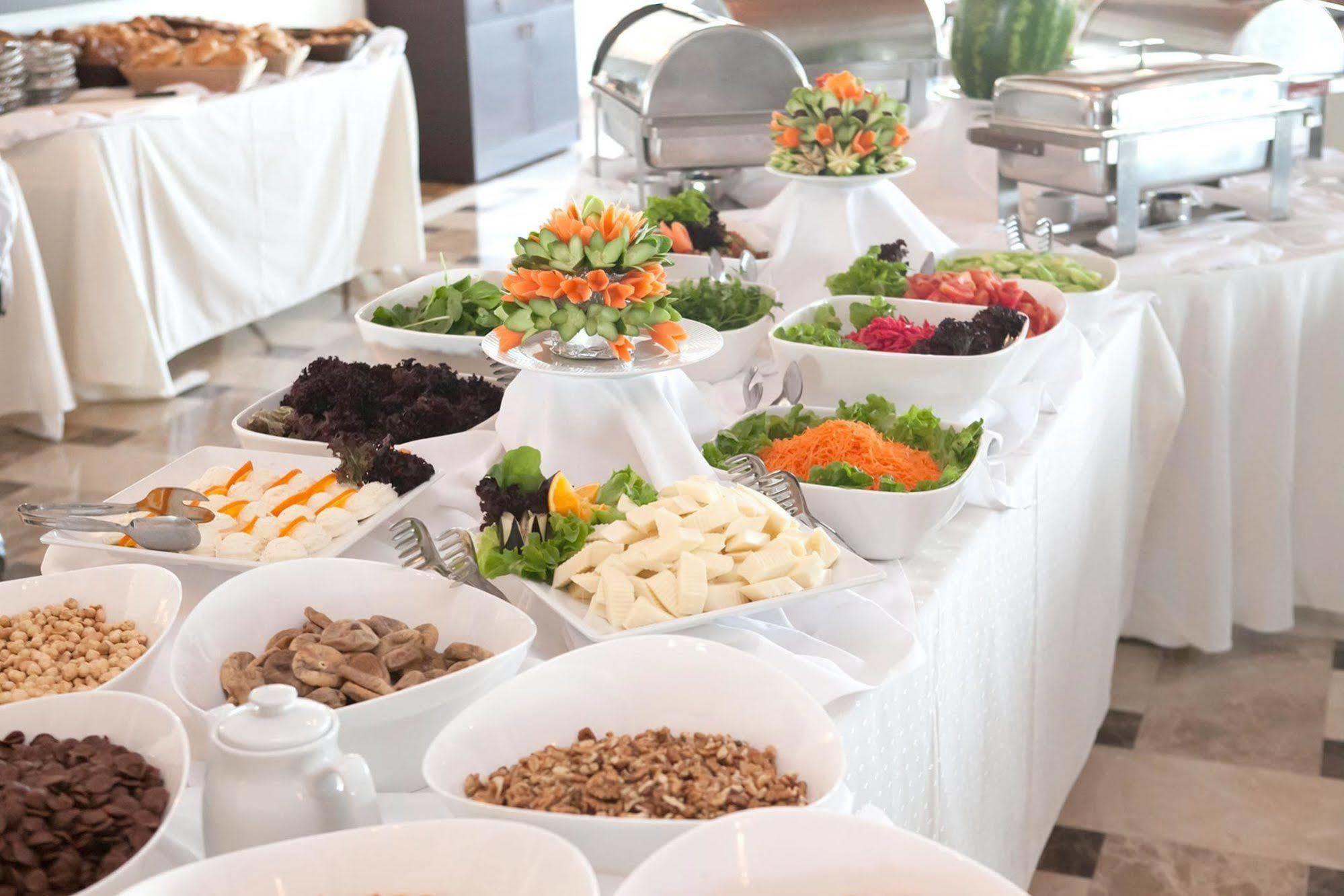 Kronos Hotel Golbası Екстериор снимка